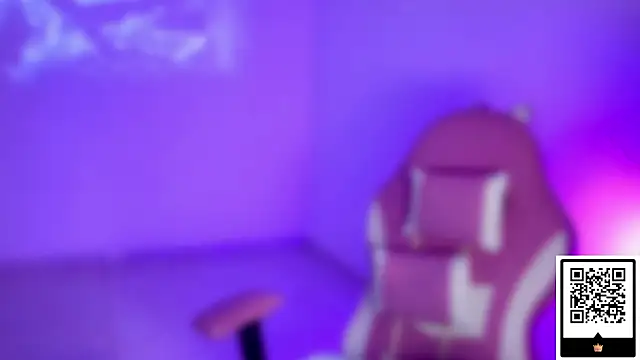 Chat +18 de yera_sh ao vivo