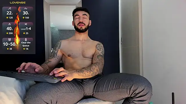 MarkWalker__: онлайн-секс-чат