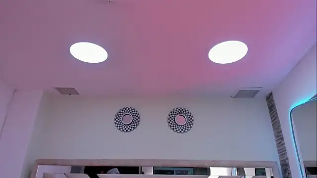 ximena_vasquez8 Adlı Modelin Canlı XXX Sohbeti