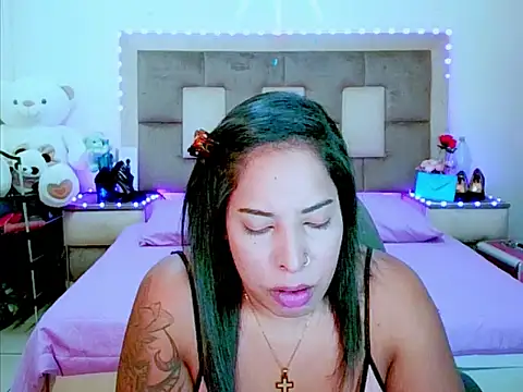 indiantopaz694u's Webcam Show