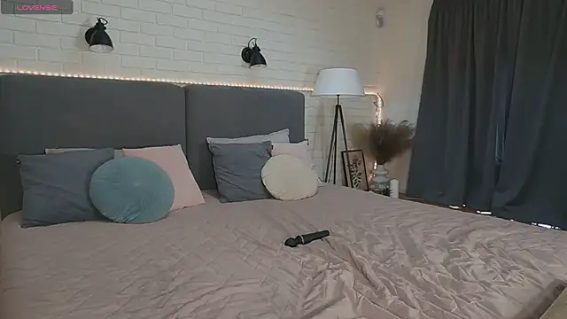 Baby__Lola 现场XXX聊天