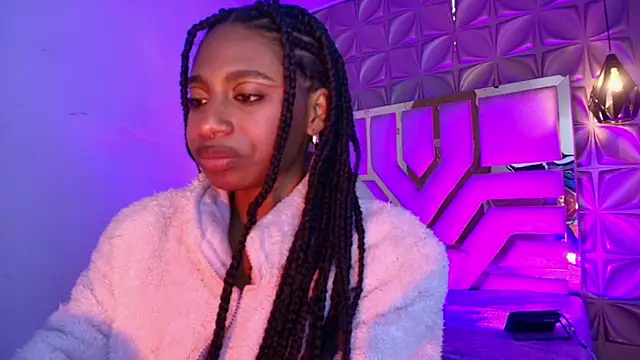 Chat +18 de Queen_perla_ ao vivo