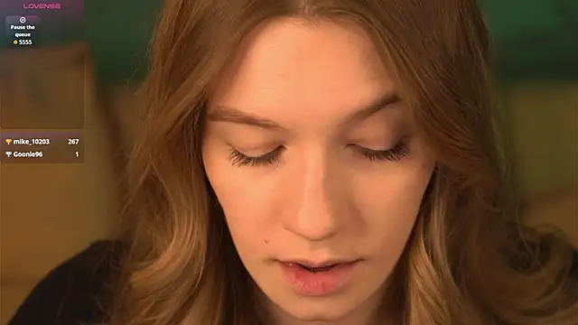 XXX chat uživo modela Vanessa___Lui