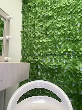 MELIZ_QUEEN Adlı Modelin Canlı XXX Sohbeti