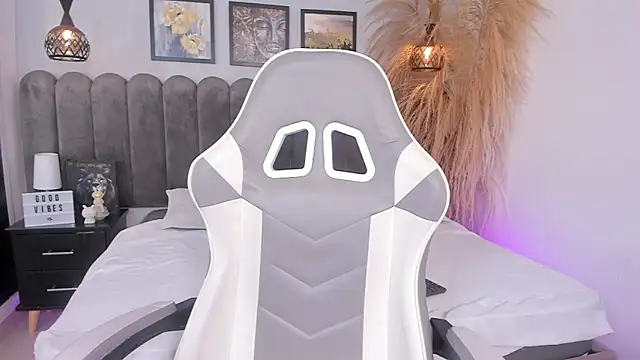 amber_hill_: онлайн-секс-чат