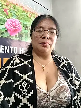 __valentina18 Adlı Modelin Canlı XXX Sohbeti