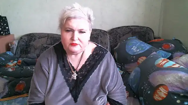 Lana555: онлайн-секс-чат