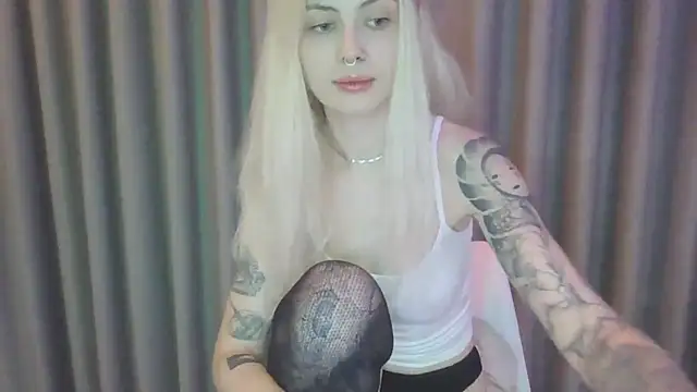 دردشة Emily_Flowers_ الجنسية المباشرة