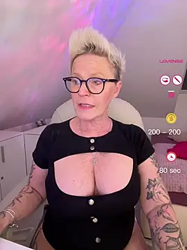 German_Milf webcam show