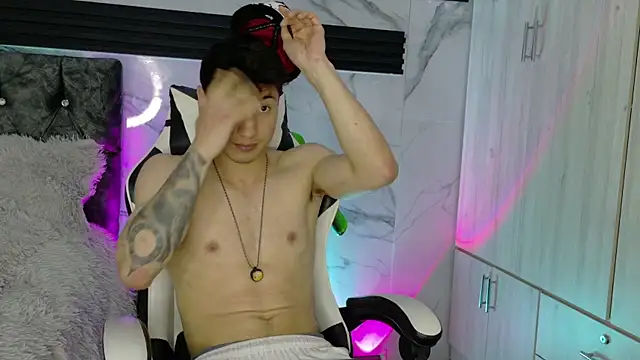 ThiagoFerrero_Hotn Webbikameraesitys