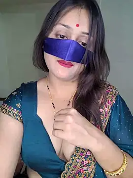 دردشة WetDollX الجنسية المباشرة