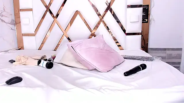 KonnySumer's Live XXX Chat