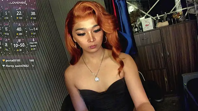 TrinityFucksYou 网络视讯表演