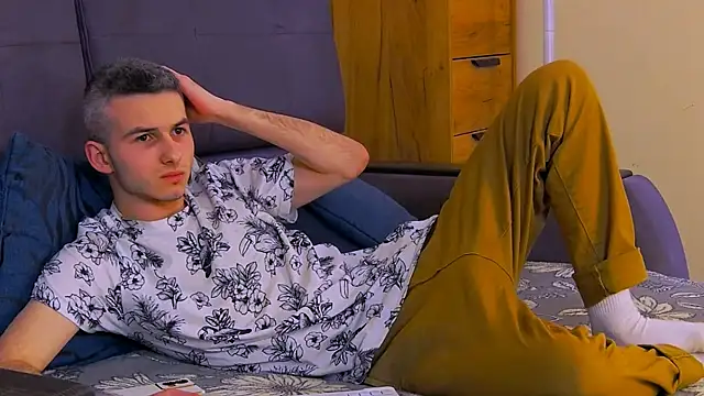 Magic_Stormsのウェブカメラショー