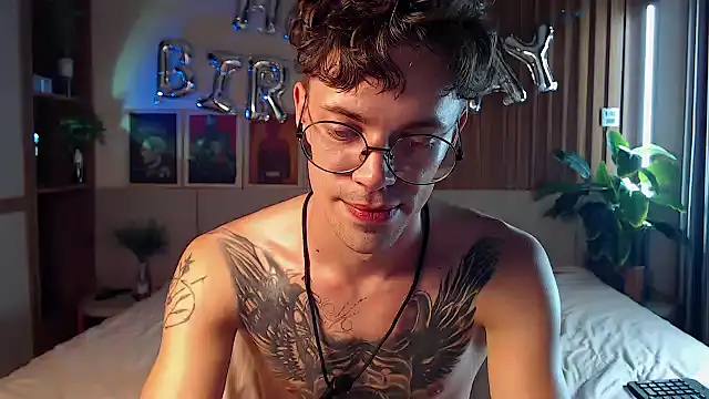 Chat XXX ao vivo de William_Henry_