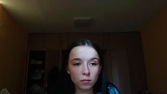 Emilia_Light's Live XXX Chat