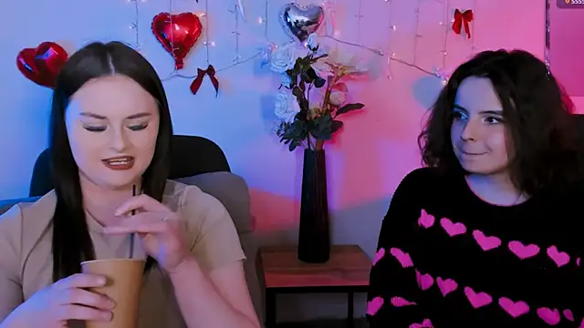 miss_courtney_ Adlı Modelin Canlı XXX Sohbeti