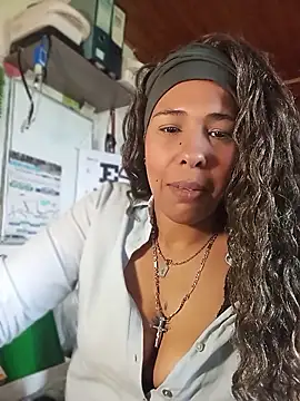 Ivon_C Adlı Modelin Canlı XXX Sohbeti