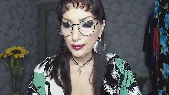 Aziza1's Webcam Show