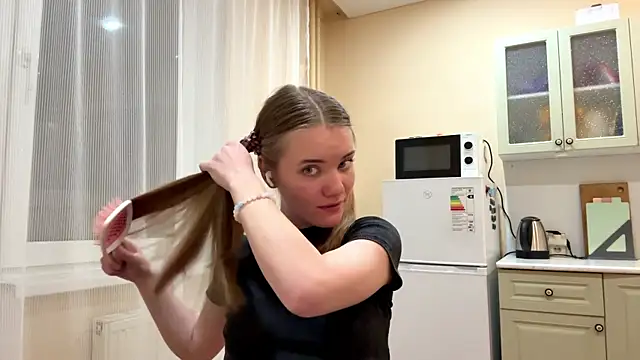 doana_bebriti Adlı Modelin Canlı XXX Sohbeti