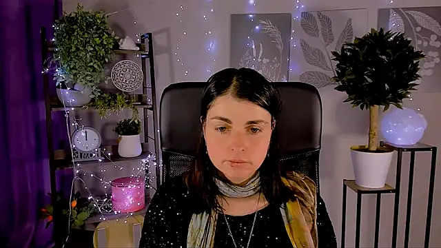 MartaEdams Adlı Modelin Canlı XXX Sohbeti