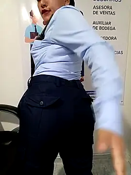 MAYE__13 Adlı Modelin Web Kamerası Şovu