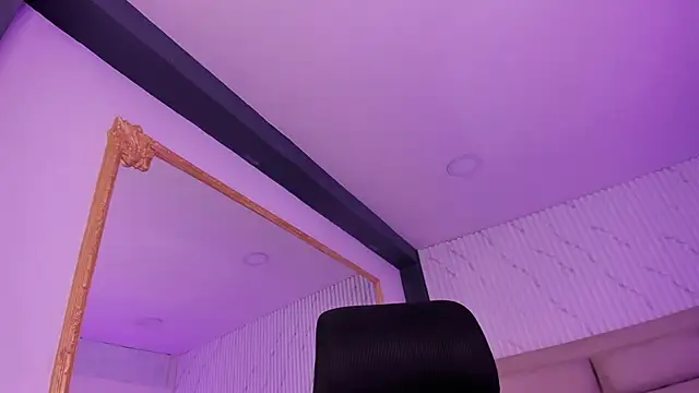 XXX chat uživo modela CarolineFyre