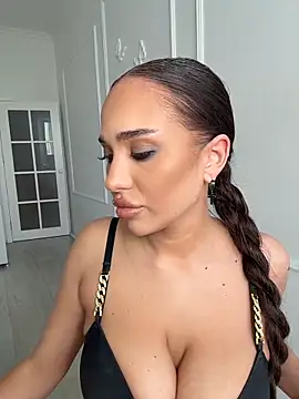 CardiSweetBaby's Webcam Show