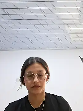 Chat XXX Live Ary-18