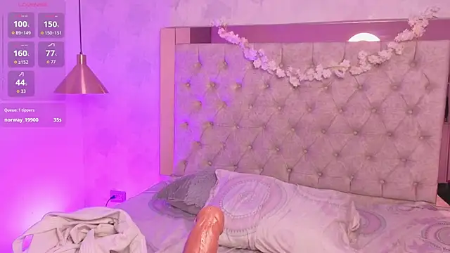 kylie_river: онлайн-секс-чат