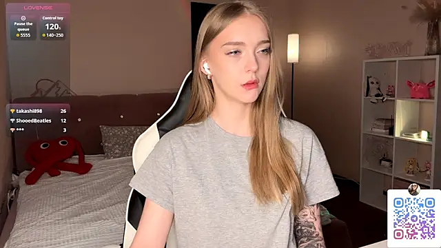 EvaPeaceのウェブカメラショー