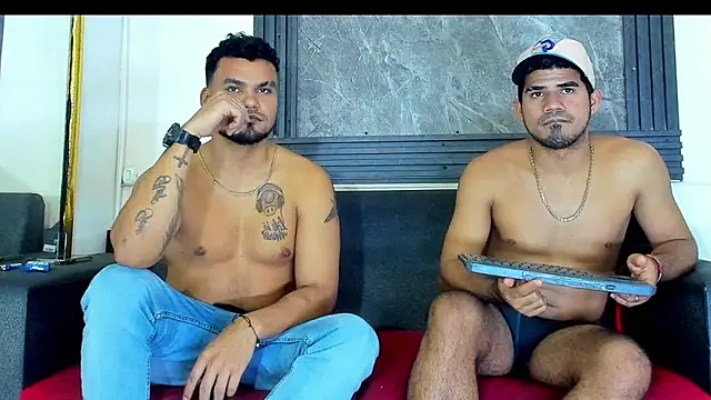 Latins_on_fire ওয়েবক্যাম শো