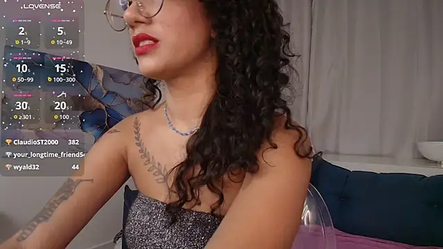 Sally_Diazz's Live XXX Chat