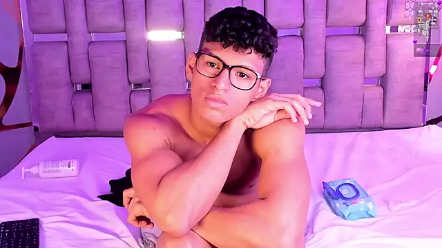 DomenicoRey live XXX chat