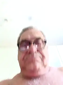 horstchen: διαδικτυακό σόου στην κάμερα