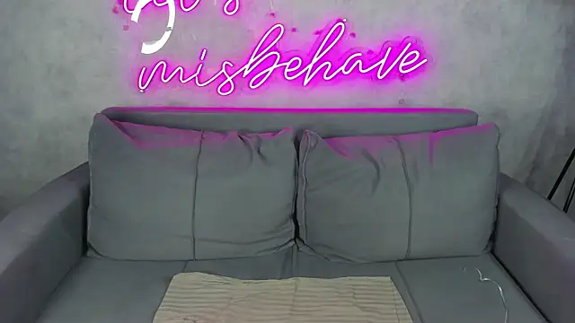 Virginia_Robinson: απευθείας συνομιλία ΧΧΧ