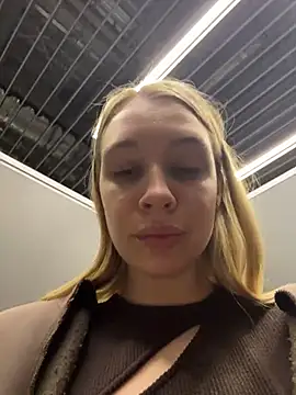 SashaCatt Show in webcam