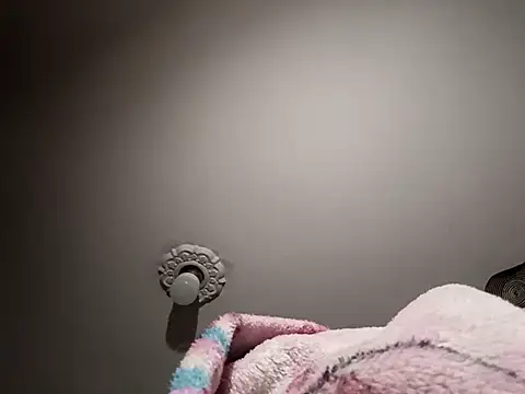 SeductionSilera Adlı Modelin Canlı XXX Sohbeti