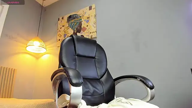 markbowie Adlı Modelin Canlı XXX Sohbeti