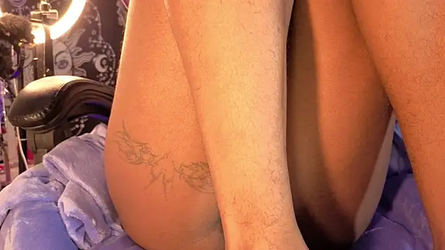 Gaia_Gatex Chat XXX live