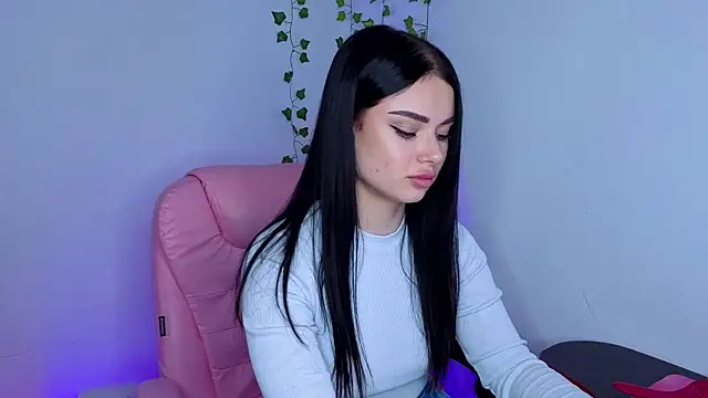 Silena_sky Adlı Modelin Canlı XXX Sohbeti