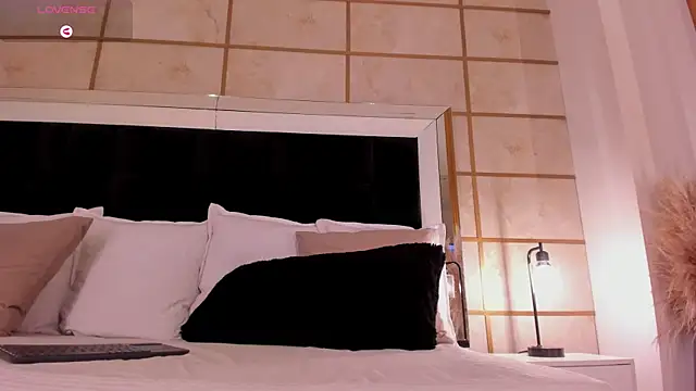 Chat XXX ao vivo de Crystal_Rose__