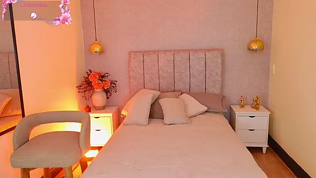 april_rousse Chat XXX in diretta