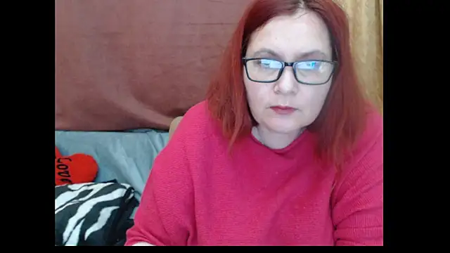 PlayfullMature élő XXX-chatje