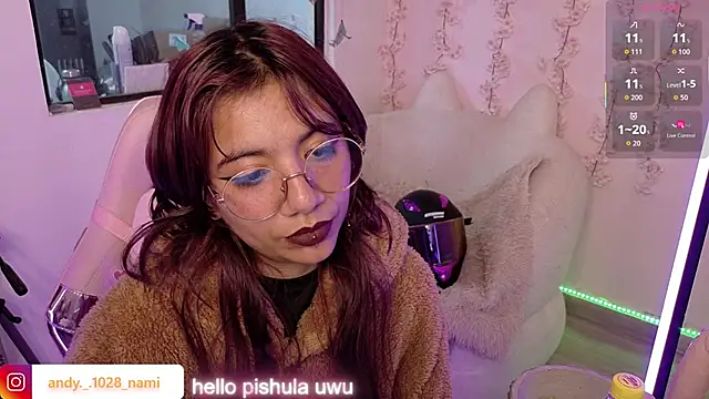 Chat +18 de Nami_usagi ao vivo