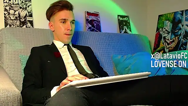 Midnighter_: вебкам-шоу