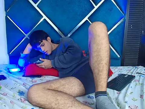 EdwinBoys' Live XXX Chat