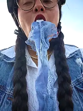 XXX chat uživo modela bellapaty