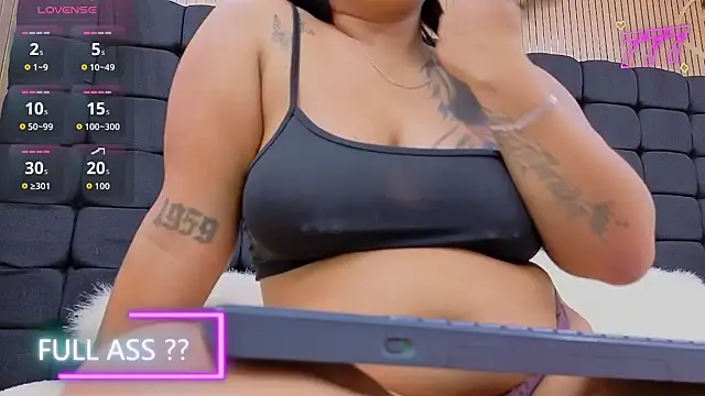 messy-saray 即時 XXX 聊天