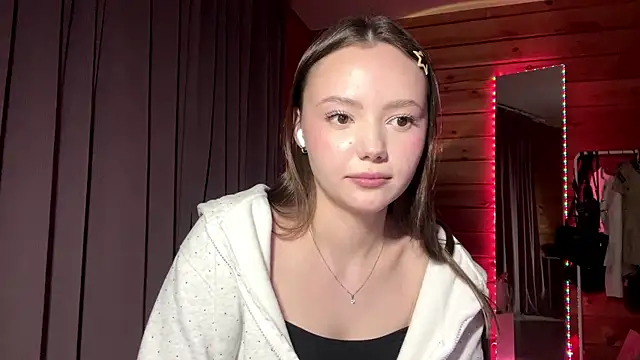 Chatroom XXX en direct de LenLen_Solen